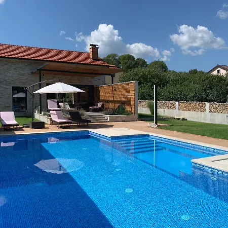 Villa Kameni Dvori