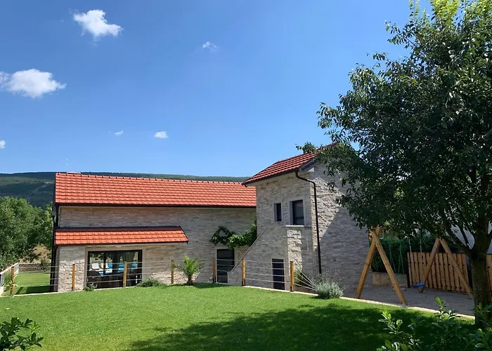 Vila Kameni Dvori *
