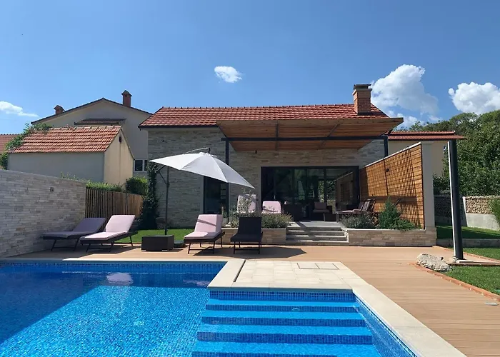 Kameni Dvori Villa Donji Proložac